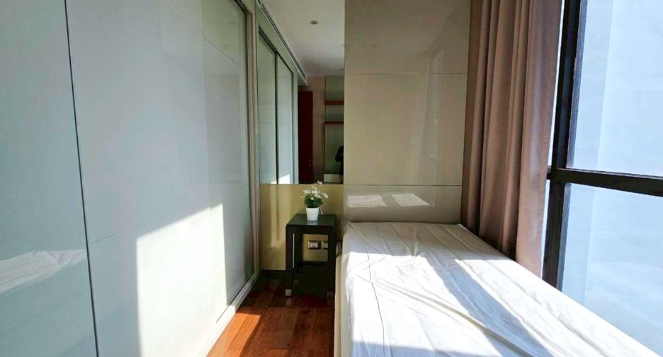 Condo en alquiler de 2 habitaciones en Khlong Toei, Bangkok