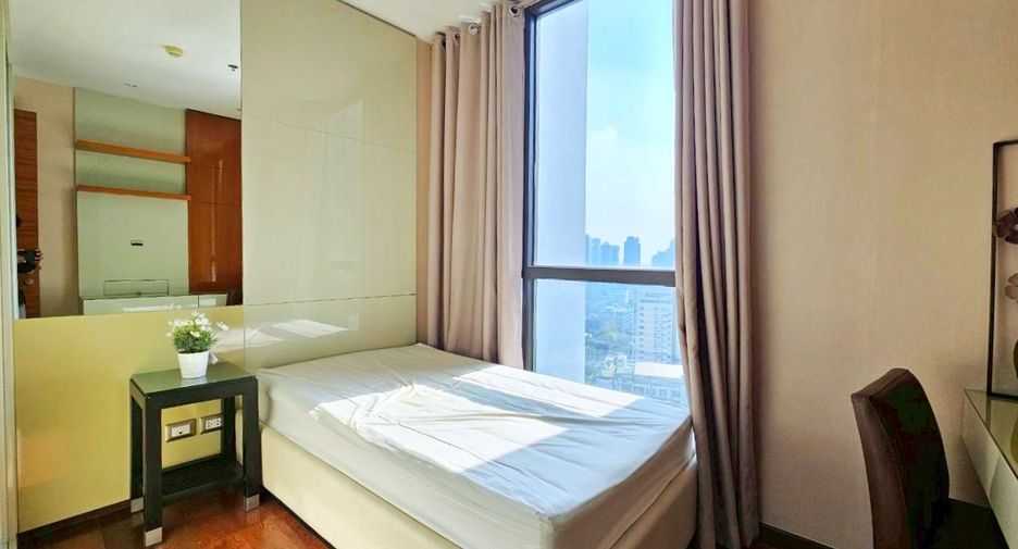 Condo en alquiler de 2 habitaciones en Khlong Toei, Bangkok