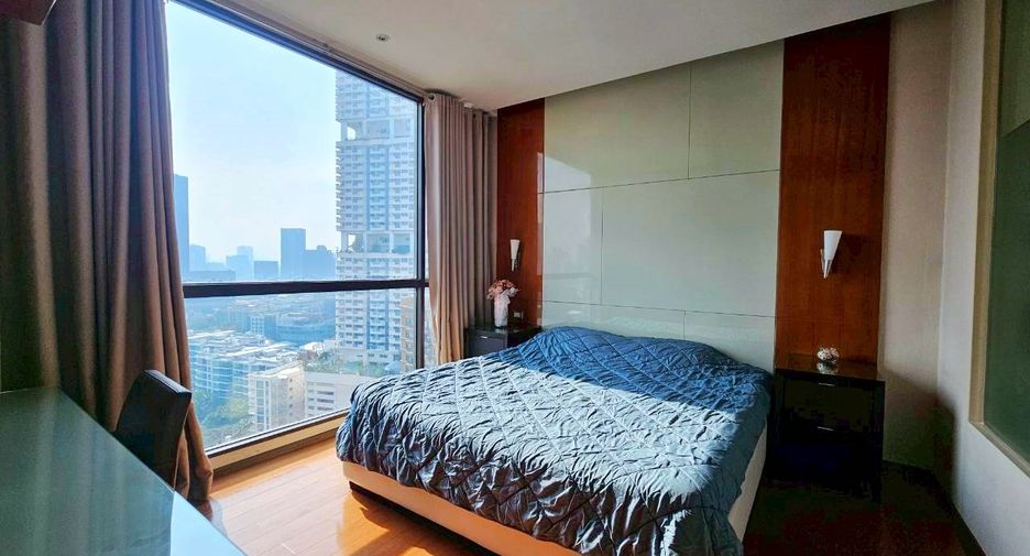Condo en alquiler de 2 habitaciones en Khlong Toei, Bangkok