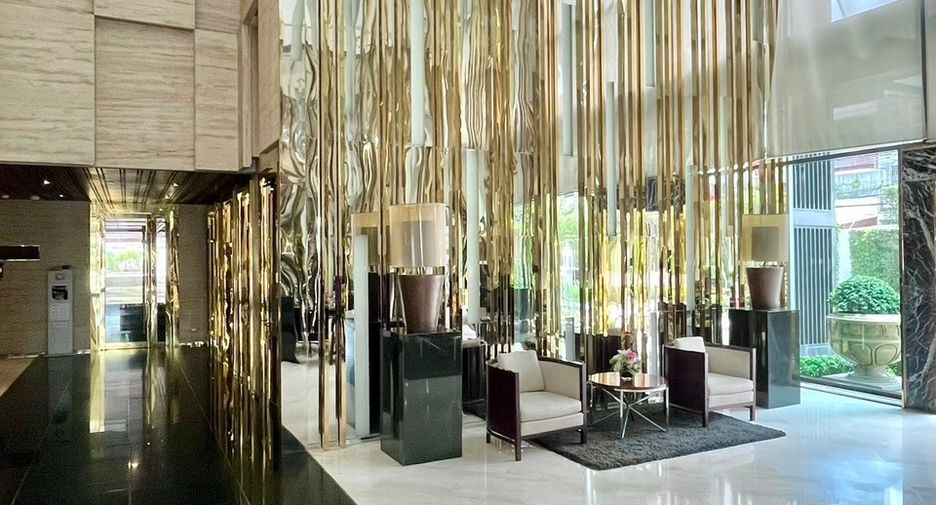 Condo en alquiler de 2 habitaciones en Khlong Toei, Bangkok