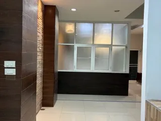 For rent 4 bedrooms townhouse in Phra Khanong, Bangkok