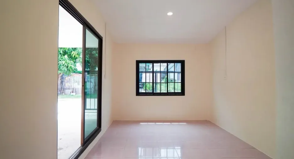 For sale 4 bedrooms house in Bang Lamung, Chonburi
