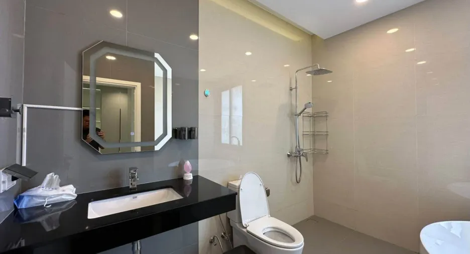 For sale 4 bedrooms house in Bang Lamung, Chonburi