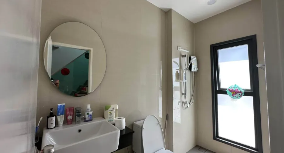 For sale 4 bedrooms house in Bang Lamung, Chonburi
