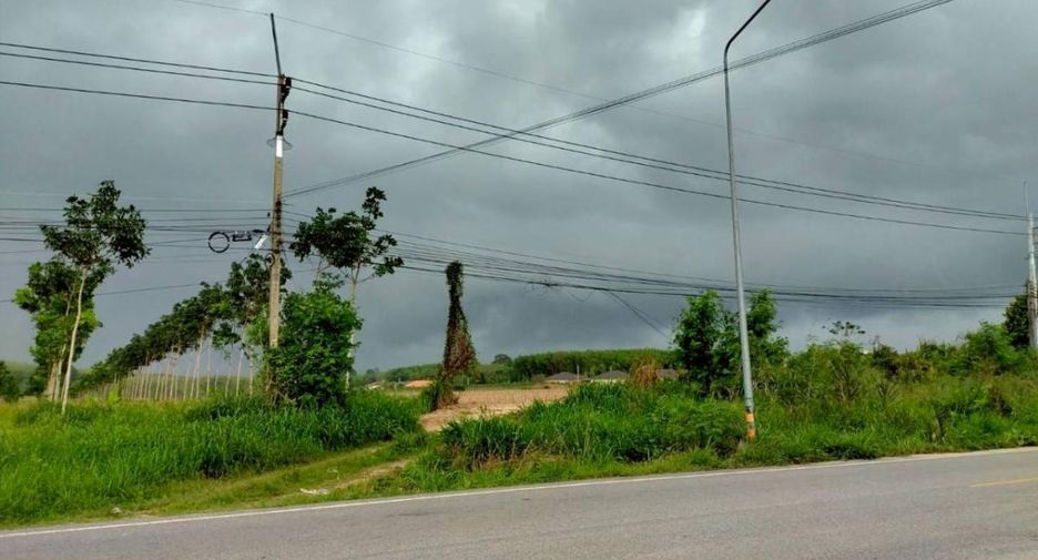Terreno en venta en Nikhom Phatthana, Rayong