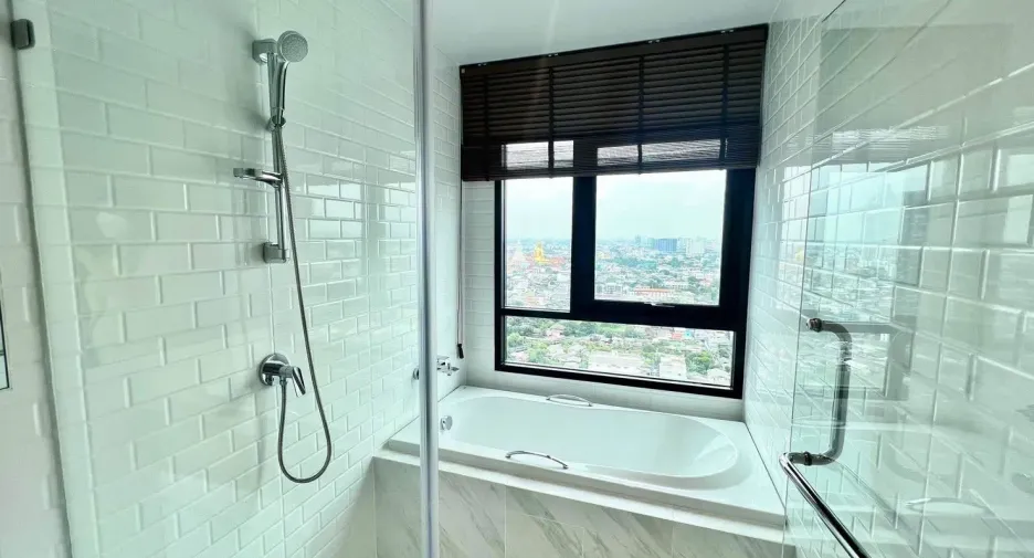 Wohnung zur Miete mit 1 Zimmer in Chom Thong, Bangkok