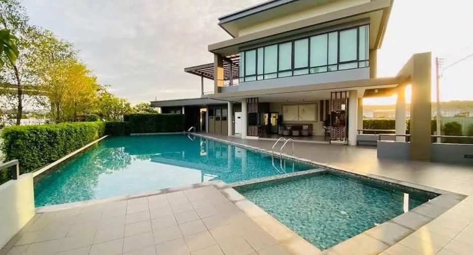 Haus zur Miete mit 3 Zimmer in Mueang Phuket, Phuket