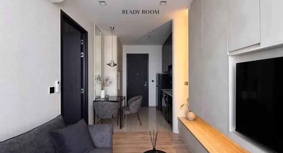 For rent 1 bed condo in Phaya Thai, Bangkok