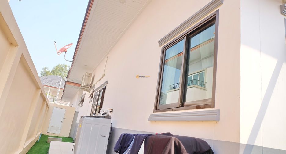 For rent 3 bedrooms house in Huay Yai, Pattaya