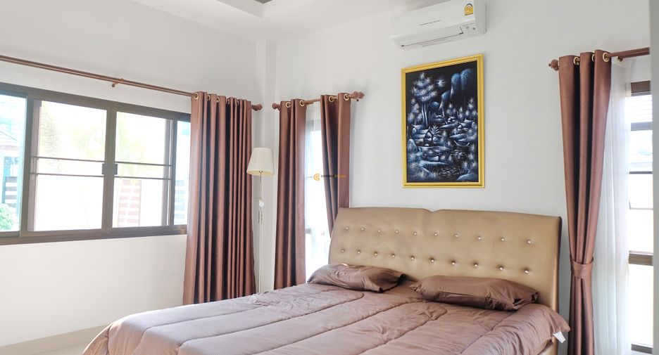 For rent 3 bedrooms house in Huay Yai, Pattaya