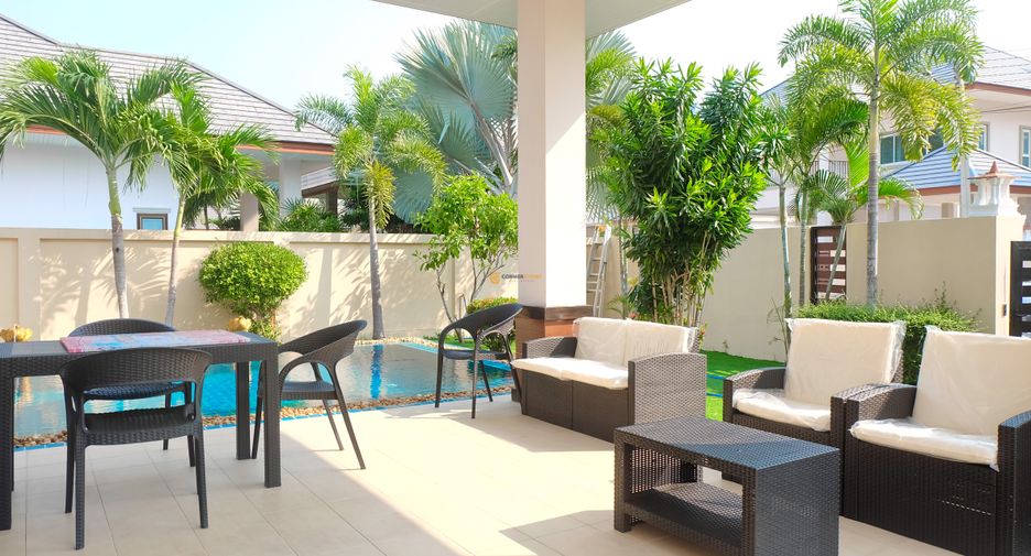 For rent 3 bedrooms house in Huay Yai, Pattaya