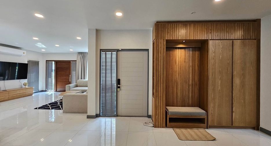 For sale and for rent 5 bedrooms house in Bang Phli, Samut Prakan