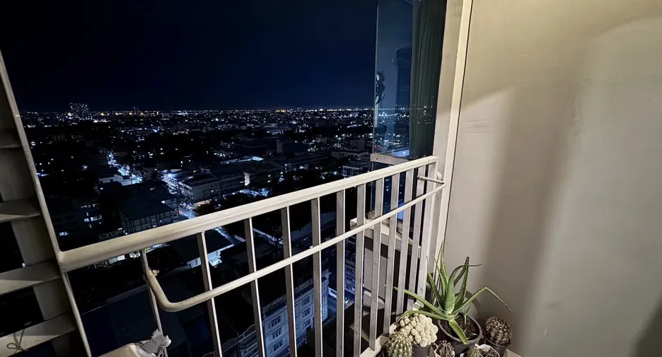 Condo en venta de 2 habitaciones en Thon Buri, Bangkok