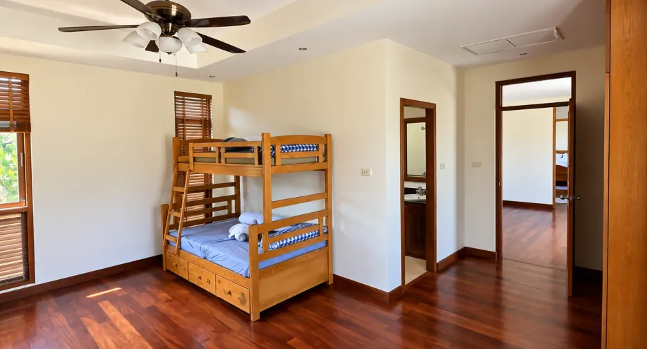 For sale 5 bedrooms house in Mueang Phuket, Phuket