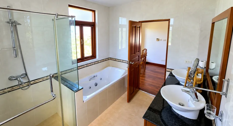 For sale 5 bedrooms house in Mueang Phuket, Phuket