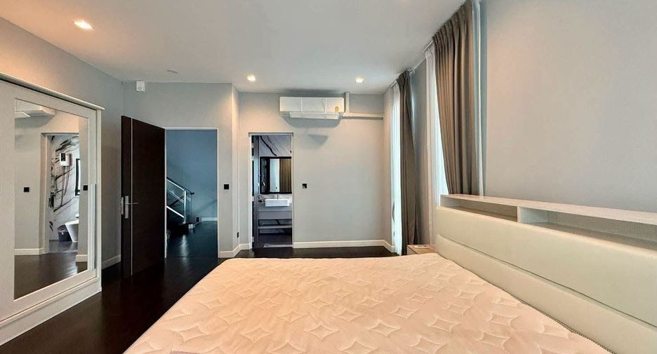 For rent 4 bedrooms house in Suan Luang, Bangkok