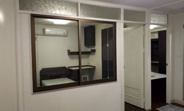 For rent 2 bedrooms condo in Bang Rak, Bangkok