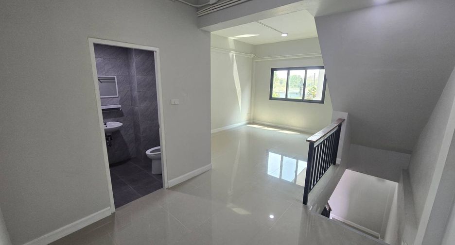 For sale and for rent 3 bedrooms retail Space in Doi Saket, Chiang Mai