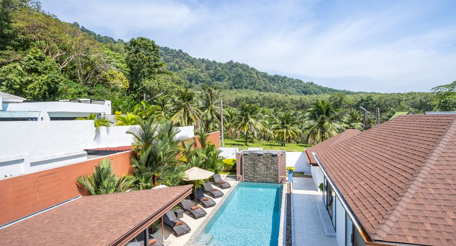 For sale 5 bedrooms villa in Mueang Phuket, Phuket