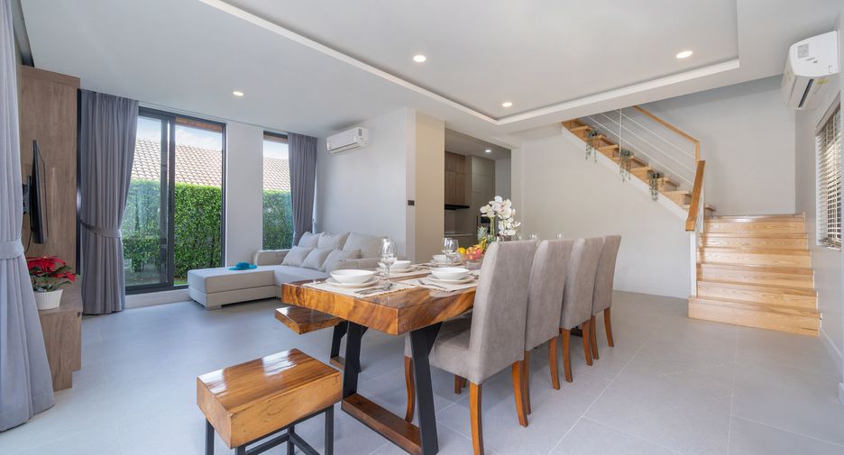 For sale 5 bedrooms villa in Mueang Phuket, Phuket