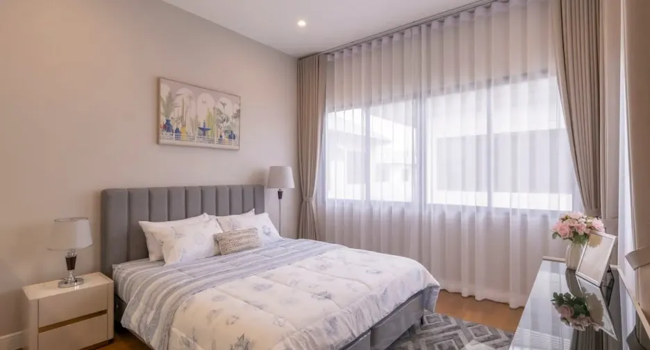 For rent 4 bedrooms house in Bang Kapi, Bangkok