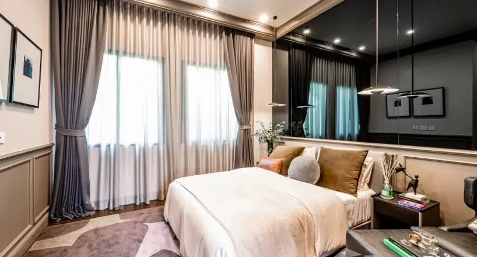 For rent 5 bedrooms house in Bang Kapi, Bangkok