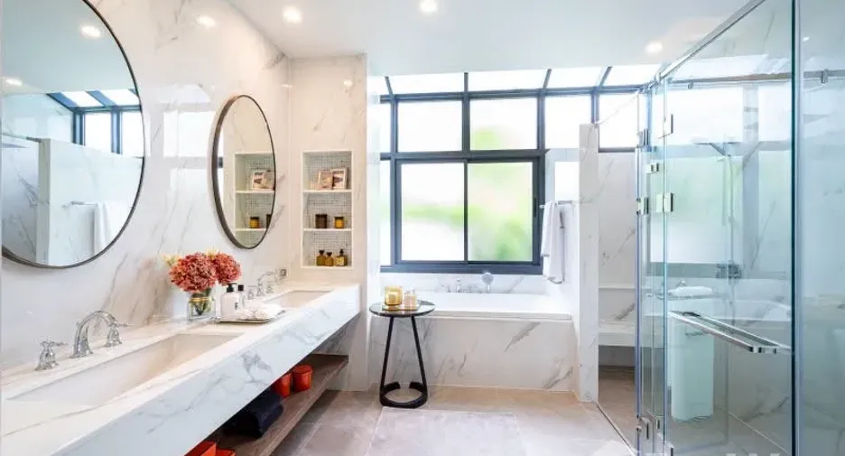 For rent 5 bedrooms house in Bang Kapi, Bangkok