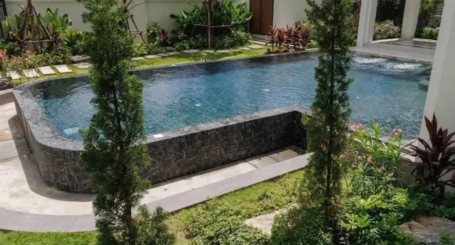 Villa zum Kauf mit 6 Zimmer in Saraphi, Chiang Mai