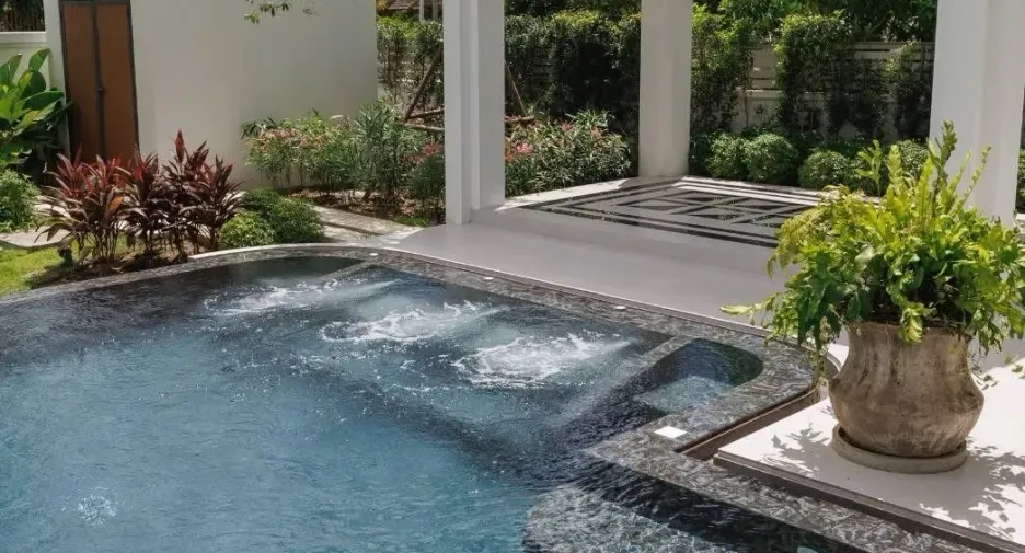 Villa zum Kauf mit 6 Zimmer in Saraphi, Chiang Mai