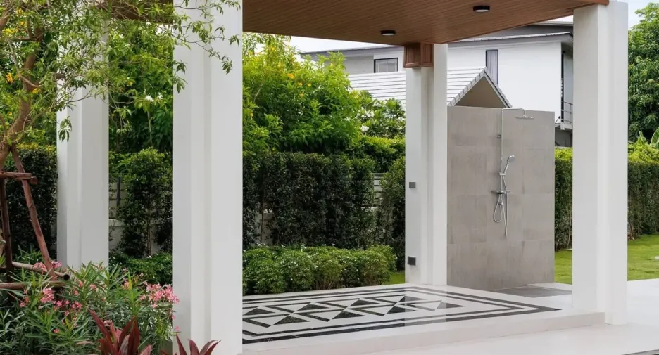 Villa zum Kauf mit 6 Zimmer in Saraphi, Chiang Mai