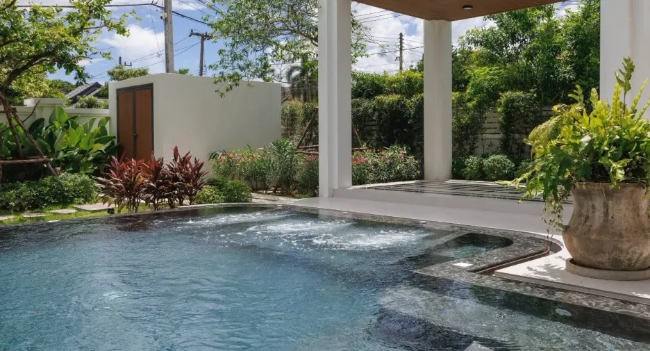 Villa zum Kauf mit 6 Zimmer in Saraphi, Chiang Mai