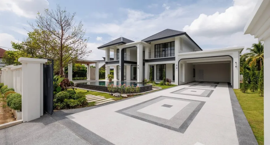 Villa zum Kauf mit 6 Zimmer in Saraphi, Chiang Mai