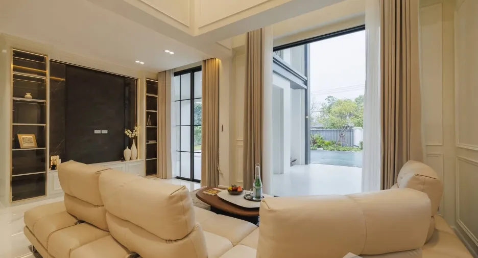Villa zum Kauf mit 6 Zimmer in Saraphi, Chiang Mai