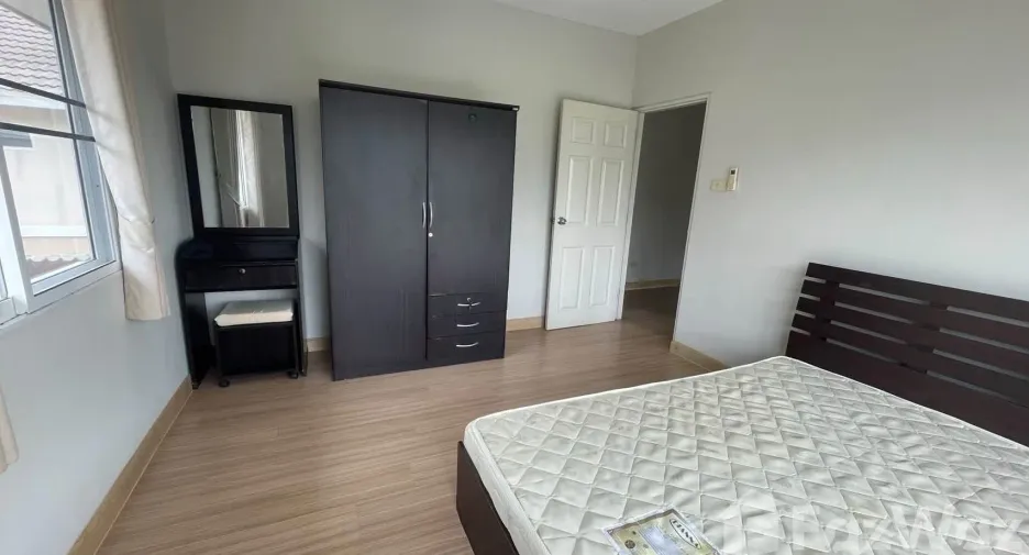 For rent 3 bedrooms house in San Sai, Chiang Mai