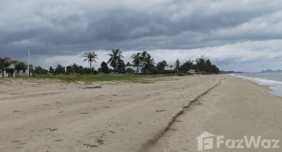 Grundstück zum Kauf in Thap Sakae, Prachuap Khiri Khan