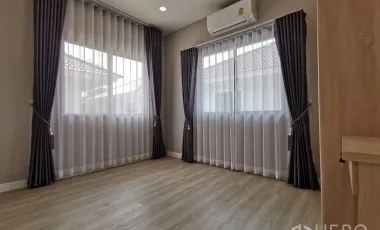 For rent 4 bedrooms house in Lat Krabang, Bangkok