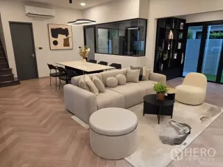 For rent 3 bedrooms townhouse in Bang Phli, Samut Prakan