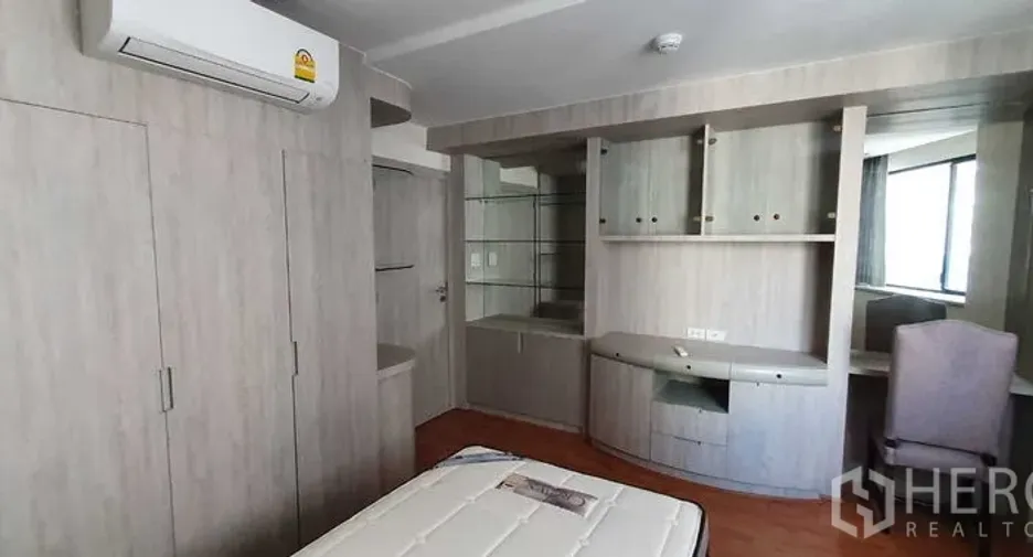 À louer 3 chambres condo à Khlong Toei, Bangkok