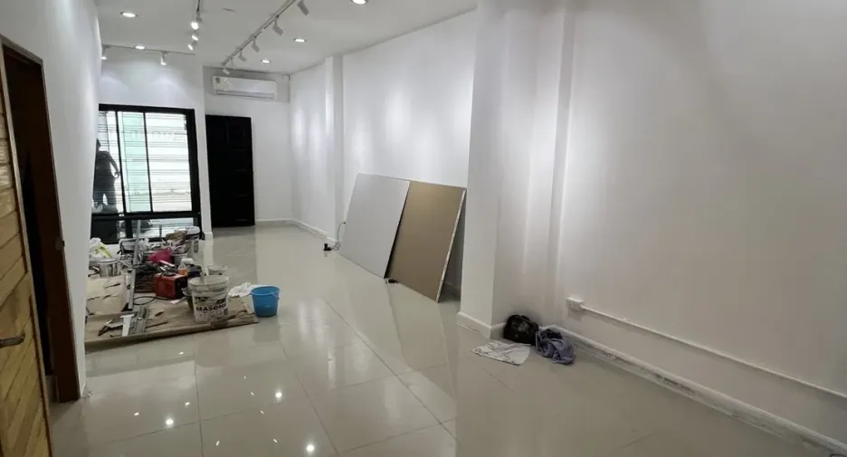出租 4 卧室 办公室 在 Watthana, 曼谷