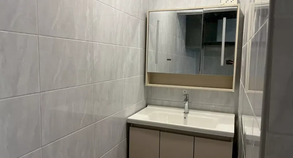 For rent 2 bedrooms retail Space in Phra Khanong, Bangkok