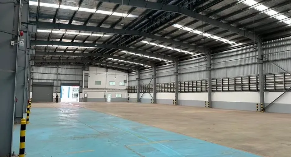 For rent warehouse in Mueang Samut Prakan, Samut Prakan