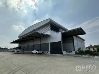 À louer entrepôt à Lat Krabang, Bangkok