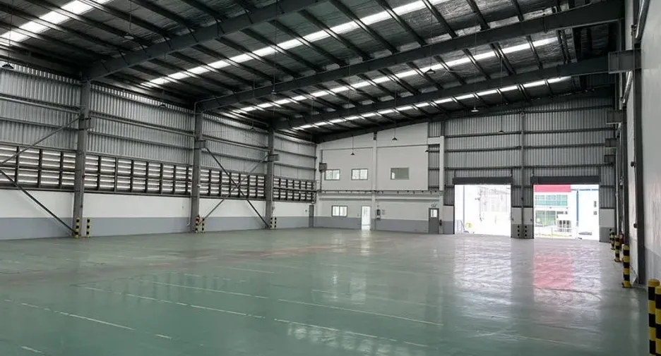 For rent warehouse in Mueang Samut Prakan, Samut Prakan