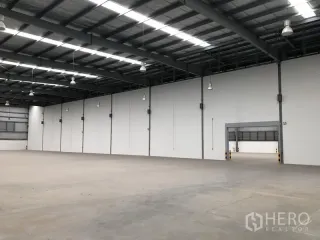 For rent warehouse in Bang Sao Thong, Samut Prakan