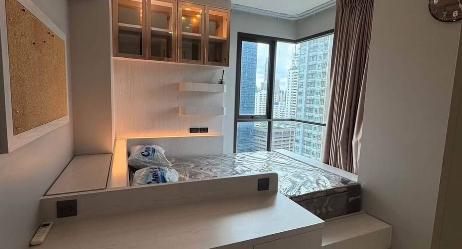 For rent and for sale 2 bedrooms condo in Watthana, Bangkok
