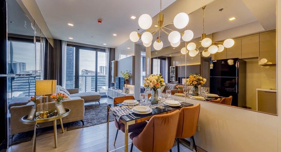 For sale 2 bedrooms condo in Huai Khwang, Bangkok