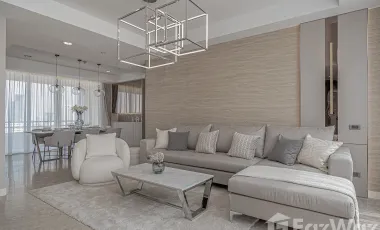 For sale 3 bedrooms condo in Watthana, Bangkok