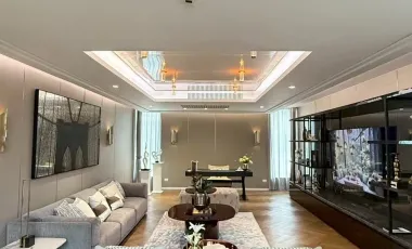 For sale 5 bedrooms townhouse in Saphan Sung, Bangkok