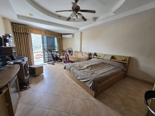 Wohnung zum Kauf mit Studio in Bang Lamung, Chonburi