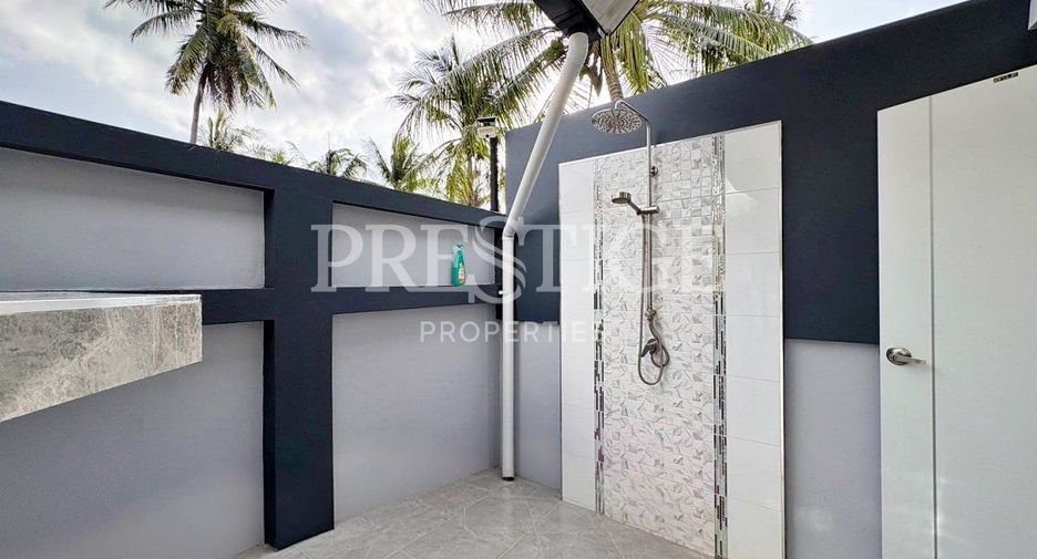 For sale 4 bedrooms house in Bang Lamung, Chonburi